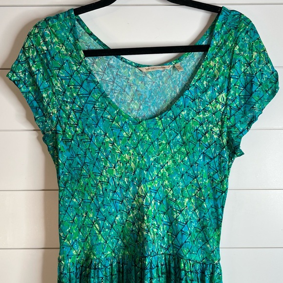 Soft Surroundings Marianna Geo Batik
Chalis Tiered Midi Dress. Size Medium. - Picture 6 of 12